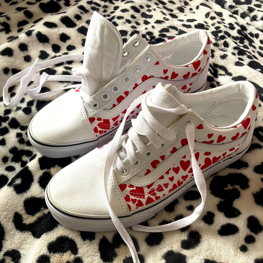 Brand new never worn Vans White and Red Heart Sneakers